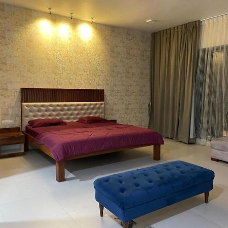 Royal Nest Premium Hotel Mundhwa Ngoại thất bức ảnh