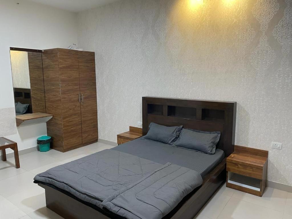 Royal Nest Premium Hotel Mundhwa Ngoại thất bức ảnh